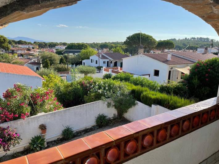 Chalet para 4 personas, con terraza y jacuzzi, Se admiten mascotas en Provincia de Gerona - 4