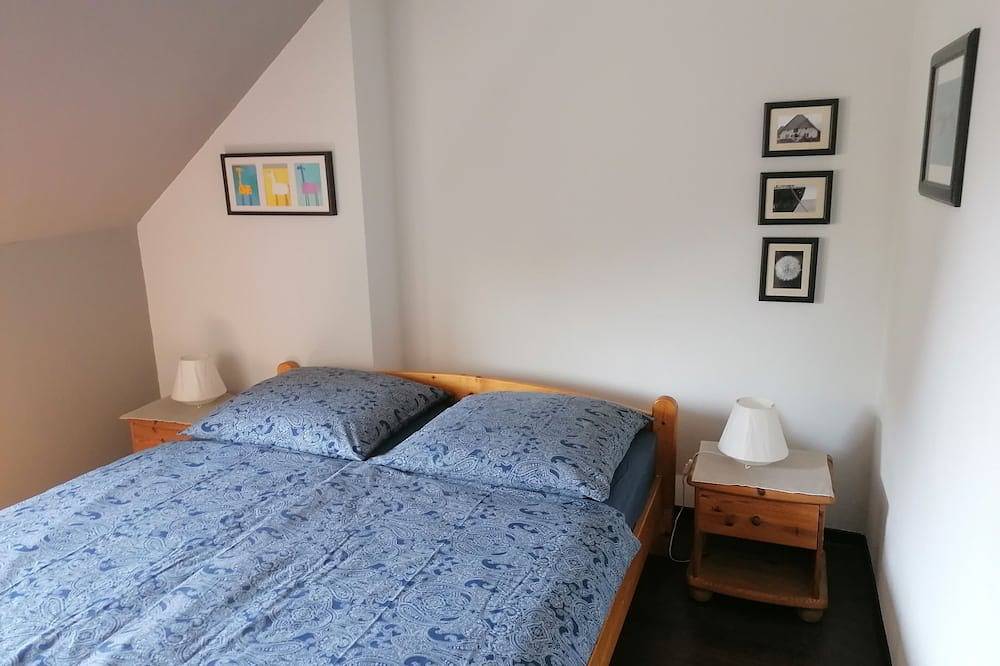 Ganze Wohnung, Geschmackvoll eingerichtet - Husum/Nordsee - 200m vom Meer - 2-6 Personen in Simonsberg, Nordseeküste