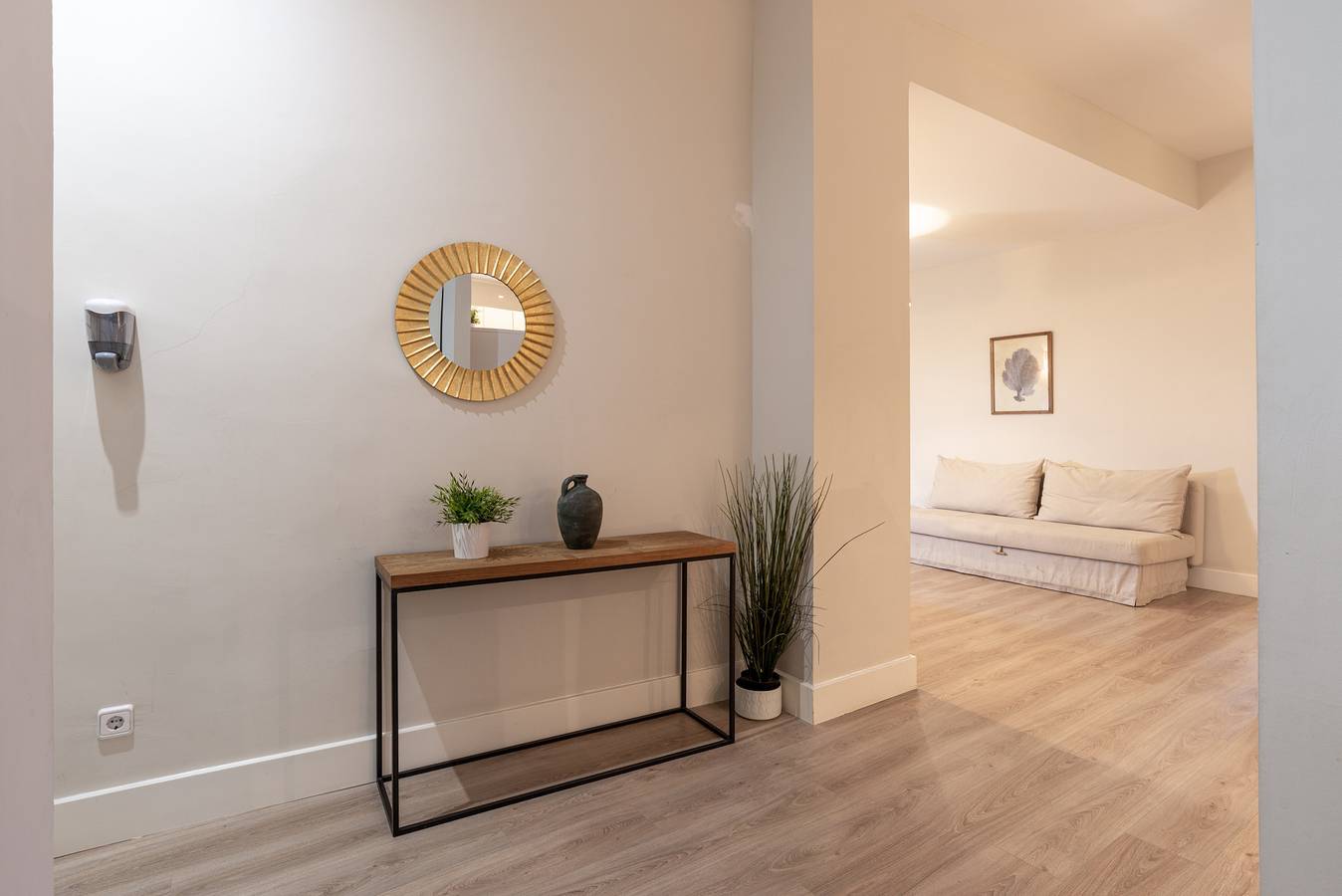 Entire apartment, Holiday apartment for 6 people with balcony in Malaga Centro Historico, Malaga