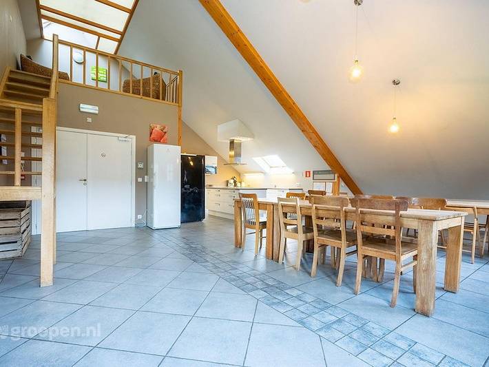 Location de vacances pour 18 personnes, avec terrasse et balcon/terrasse à Rendeux - 3