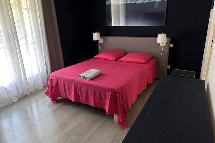 Location de vacances pour 6 personnes, avec jacuzzi ainsi que terrasse et jardin à Peynier - 3