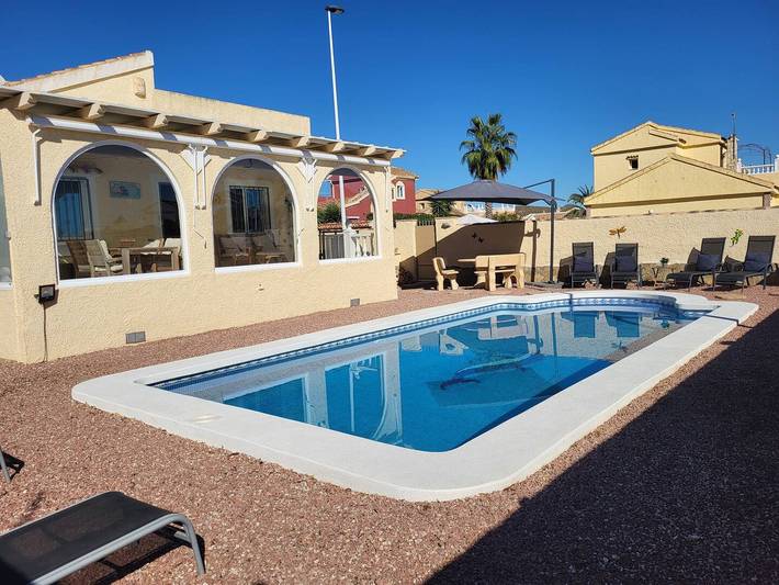 Location de vacances pour 6 personnes, avec Terrasse et Jardin dans Camposol