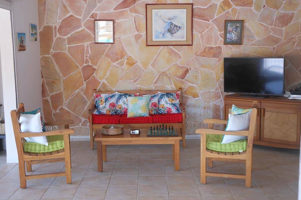 Villa Carline in a residence with private beach in Le Diamant, Martinique