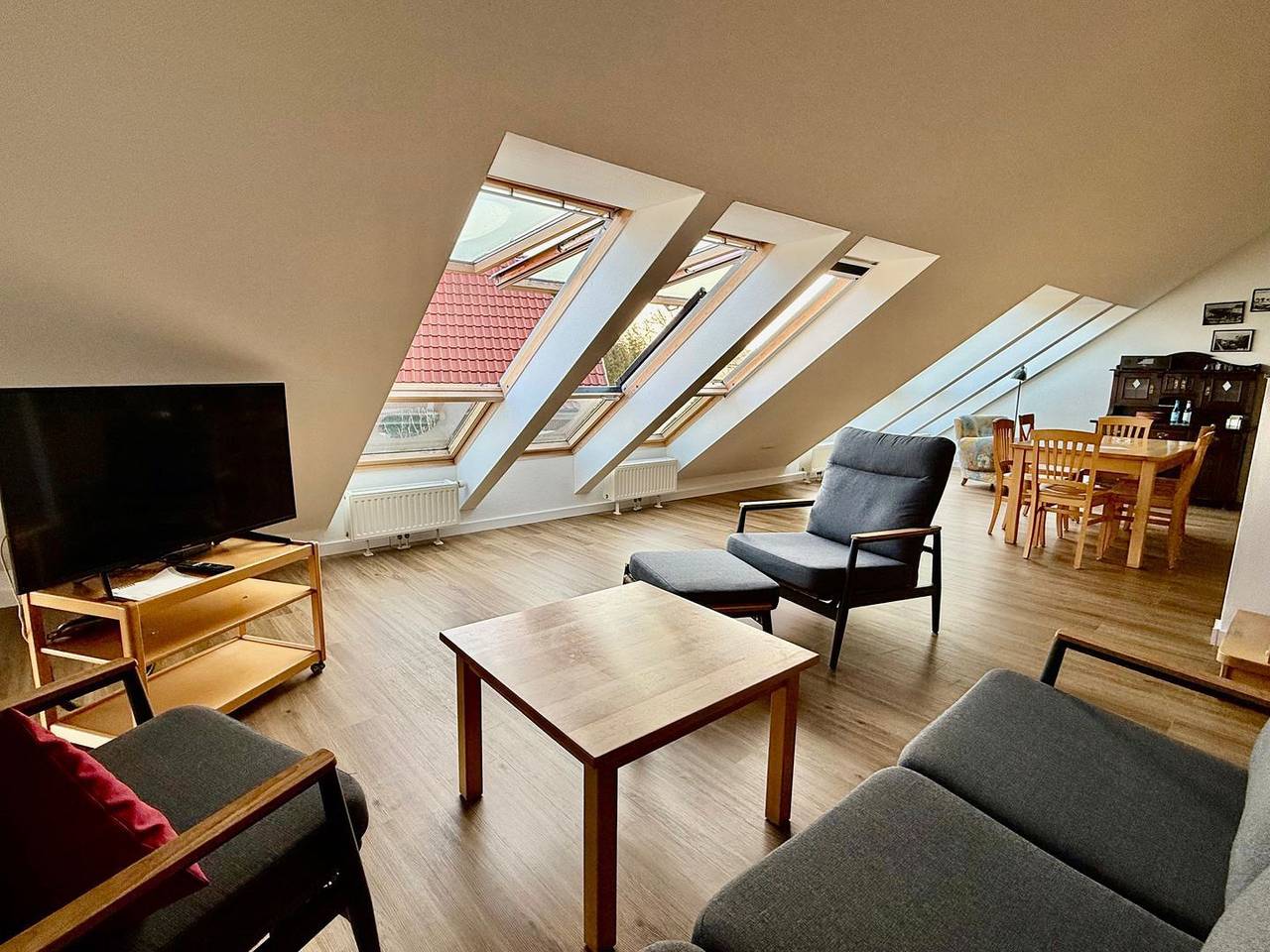 Ganze Wohnung, Ferienwohnung „Visquard“ im Amtmannshaus direkt am Greetsieler Hafen in Greetsiel, Krummhörn