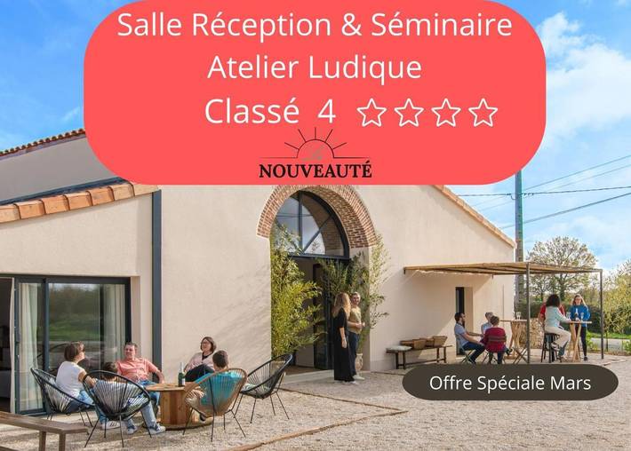Location de vacances pour 26 personnes, avec Terrasse ainsi que Jardin et Vue à Nueil-les-Aubiers