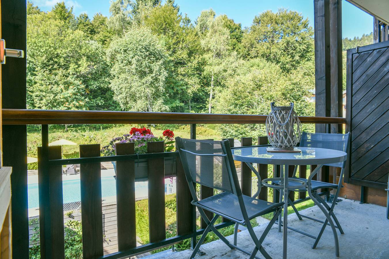 Appartamento intero, Appartamento 'L'ourson' con vista sulle montagne, piscina in comune e Wi-Fi in La Féclaz, Les Déserts