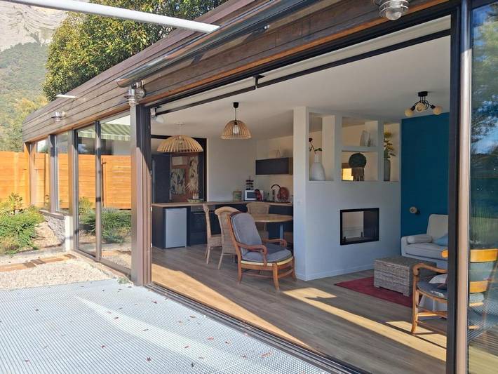 Location de vacances pour 3 personnes, avec jardin et jacuzzi à Lumbin - 4