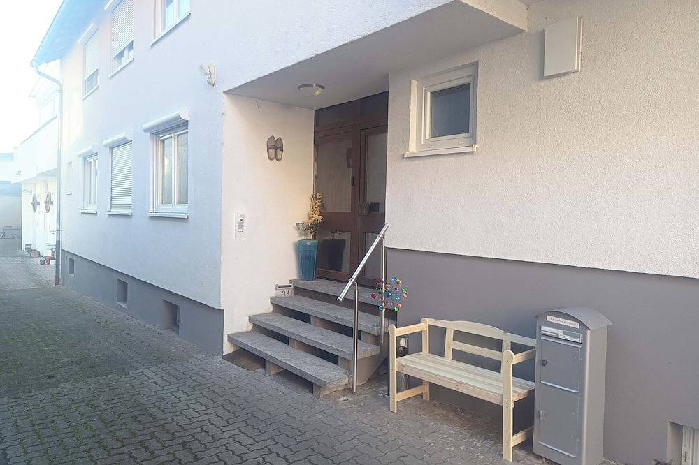 Ganze Wohnung, Dampfnudel-Wohnung - 2 Doppelbetten, 1 Einzelbett, Küche, Bad, Wc in Freckenfeld, Pfalz