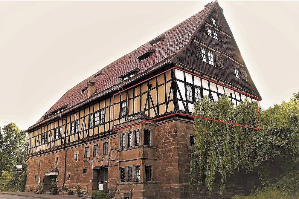 Ganze Wohnung, In der Wetterburg /Ferien im Mittelalter-Ritterzeit  Bad Arolsen Twistesee 130qm in Bad Arolsen, Twistesee