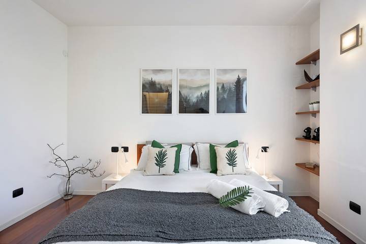 Appartamento intero, Appartamento 'Vb Home Brianza' con giardino privato, Wi-Fi e aria condizionata in Costa Masnaga, Brianza