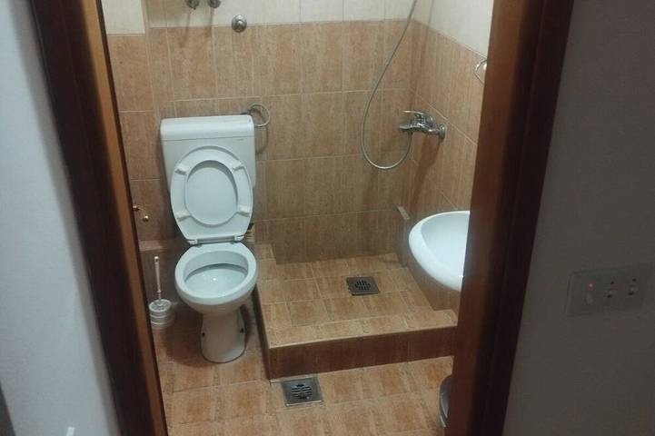 Appartement entier, Cetvorokrevetni apartman sa parkingom in Budva, Municipalité de Budva