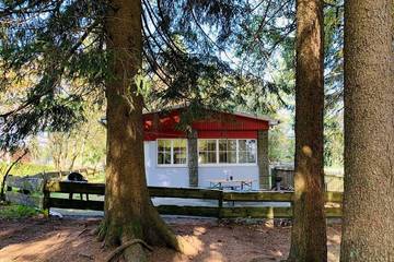 Ferienhaus für 12 Personen, mit Terrasse in Neuhaus am Rennweg