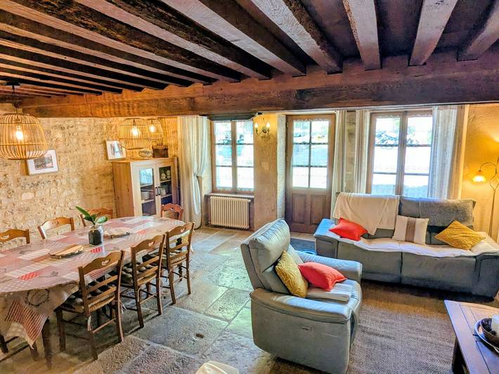 Mittelalterliches Haus mit privatem Hof, 3 Schlafzimmer, Parkplatz in Châteauneuf-en-Auxois in Châteauneuf (Côte-d'Or), Beaune und Umgebung