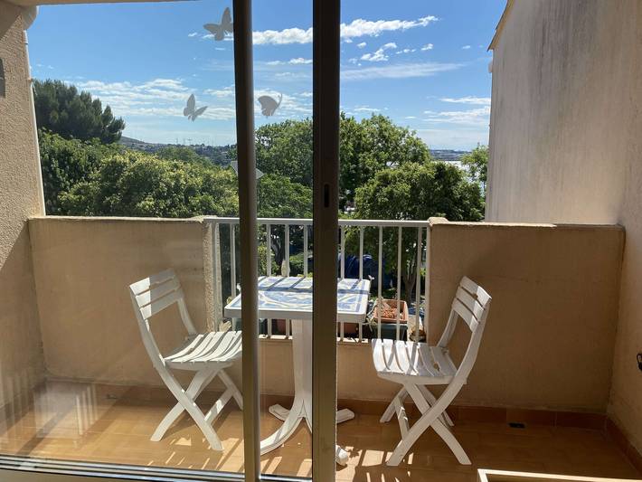 Gîte pour 2 personnes, avec terrasse dans Port De Balaruc Les Bains
