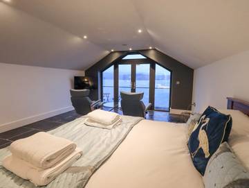 Log Cabin for 2 People in Cumbria, North West England, Photo 4