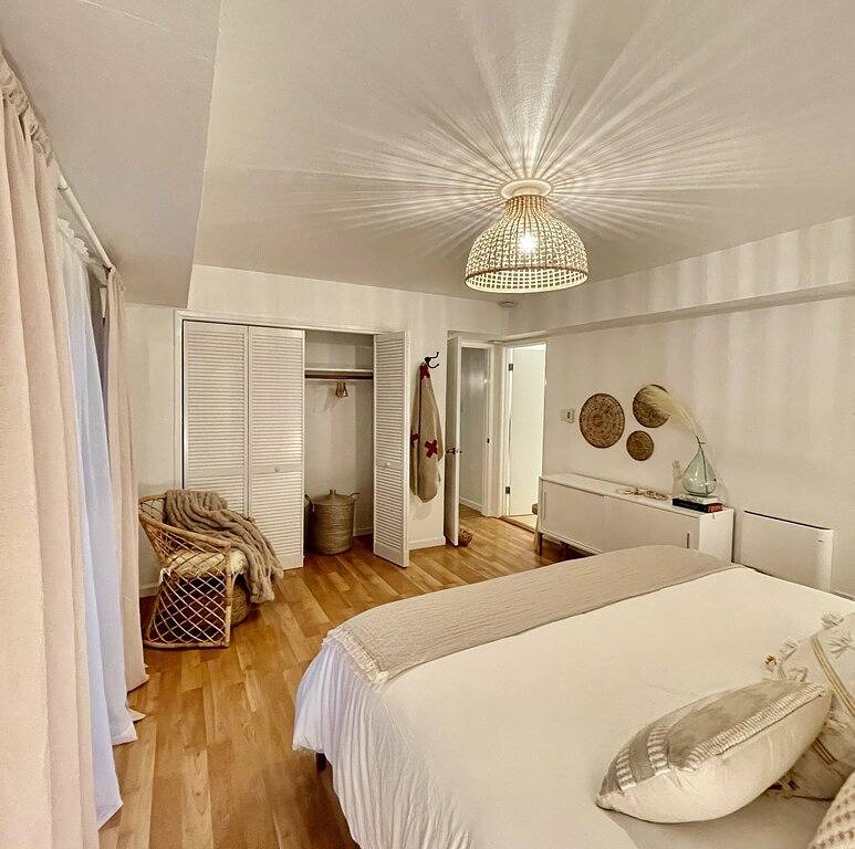 Ganze Wohnung, 🌿5.0 Rating🌿 Sunny, spacious cozy retreat + firepit. World-class trails! in California North Coast