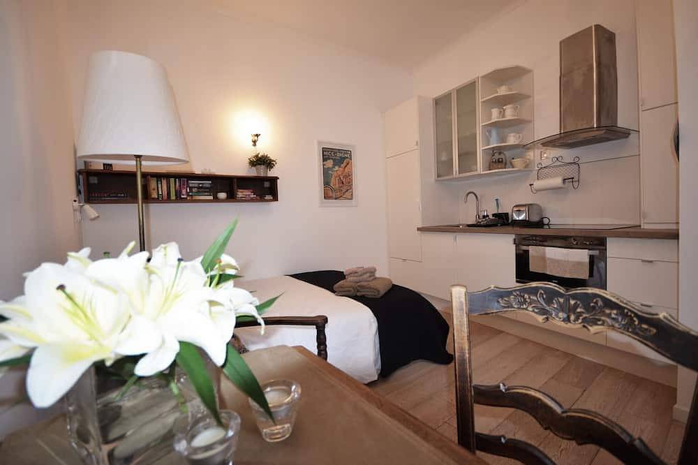 Ganze Wohnung, Romantic Studio im Zentrum von Nizza in Nizza, Mittelmeerküste (Frankreich)