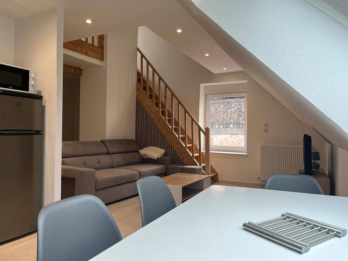Appartement entier, Two-Bedroom Apartment in Beaucourt (homonymie), Jura Francais