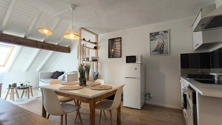 Gîte pour 4 personnes, avec vue dans Mouthe - 3