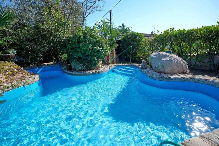 Ferienwohnung für 3 Personen, mit Pool und Garten - 1