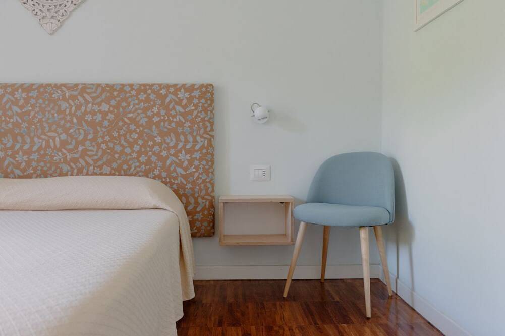 Fiordarancio est la maison d'hôtes que vous recherchiez, située dans une position fantastique juste au-dessus des plages de Fegina. La chambre vous offre un espace extérieur privé, un lit double, une salle de bain privée et la climatisation. Il est in Monterosso al Mare, Commune de Monterosso al Mare