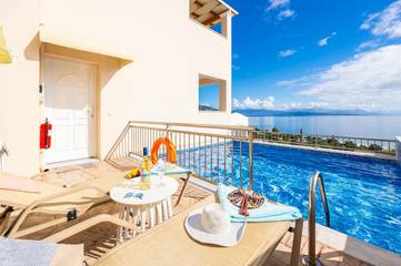 Villa pour 6 Personnes dans Mparmpati, Corfou, Photo 2