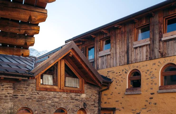 Alloggio in famiglia per 2 persone, con Idromassaggio e Terrazza nonché Giardino e Sauna in Valtellina