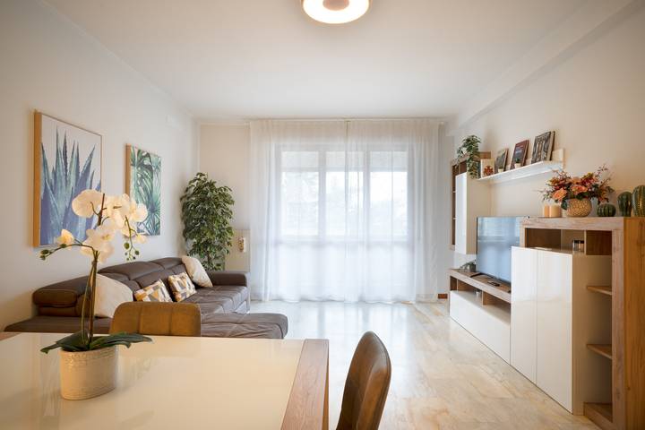 Apartamento entero, Lecco Isola - Top Apartment near Viscontea Island in Lecco, Alpes de Bérgamo Occidental