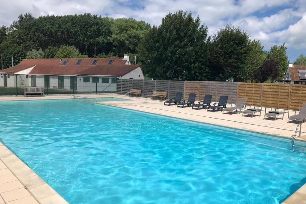 Belgischen küste: 6 Pers.haus mit privaten Garten im Ferienpark mit Pool/Wlan in Adinkerke, De Panne