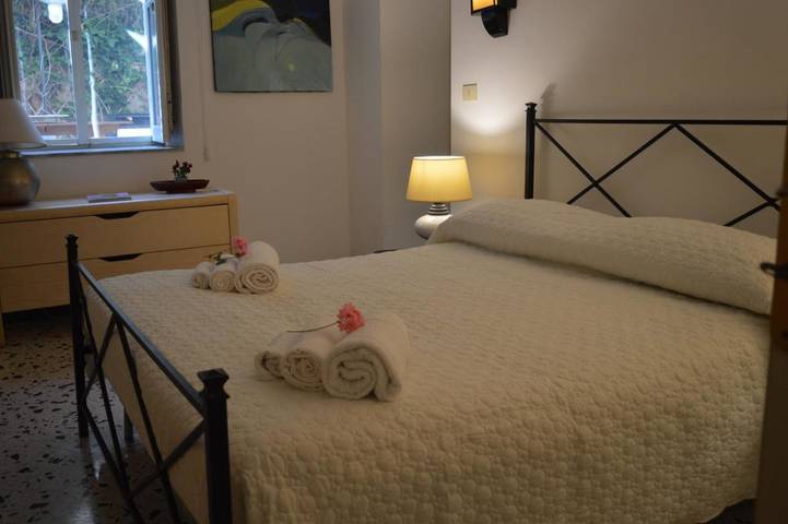 Ferienwohnung für 6 Personen, mit Terrasse und Garten in Mondello - 3