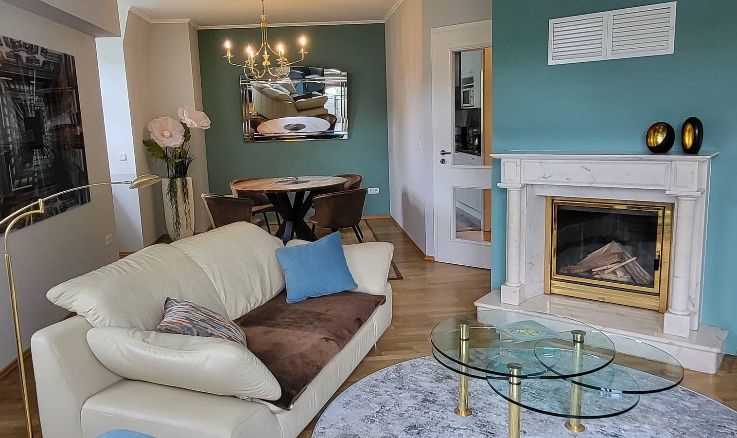 Ganze Wohnung, Apartment 'Anna' mit Balkon und Wlan in Hohen Neuendorf, Ruppiner Seenland