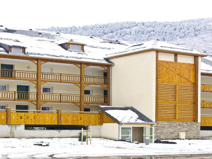 Appartement de vacances pour 8 personnes, avec Balcon ainsi que Piscine et Sauna