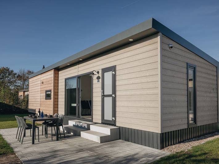Chalet für 4 Personen, mit Terrasse und Garten sowie Pool und Sauna - 1