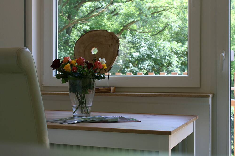 Geheel appartement, Pure nature: Apartment 'Tawny Owl' at 'Frau Holle' (Mother Hulda), dogs welcome in Eschwege, Werra-Meißner-Kreis