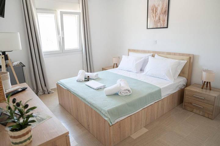 Hôtel pour 2 personnes, avec Balcon ainsi que Terrasse et Vue dans Σκάλα Ερεσού