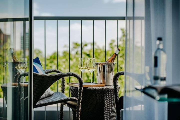 Hotel für 4 Personen, mit Pool und Whirlpool sowie Sauna in Düsseldorf - 4