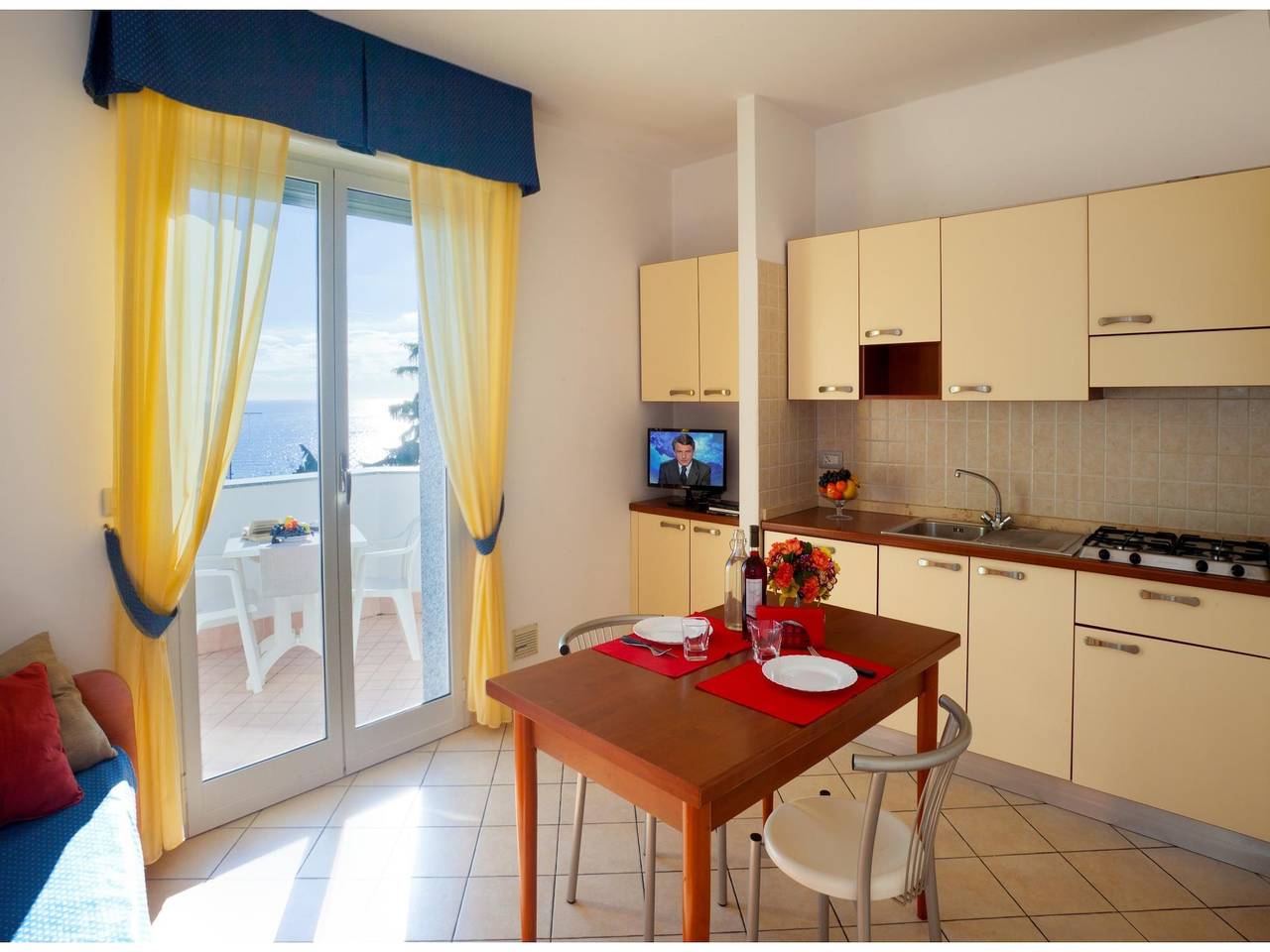 Entire apartment, Classic Appartement in Pietra Ligure in Pietra Ligure, Pietra Ligure Municipality