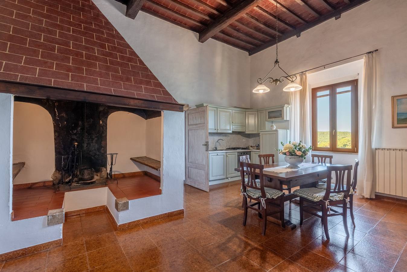 Ganze Wohnung, Ferienwohnung 'Memories' – Aufenthalt auf dem Bauernhof mit Blick auf Siena in Monteroni d'Arbia, Siena Provinz