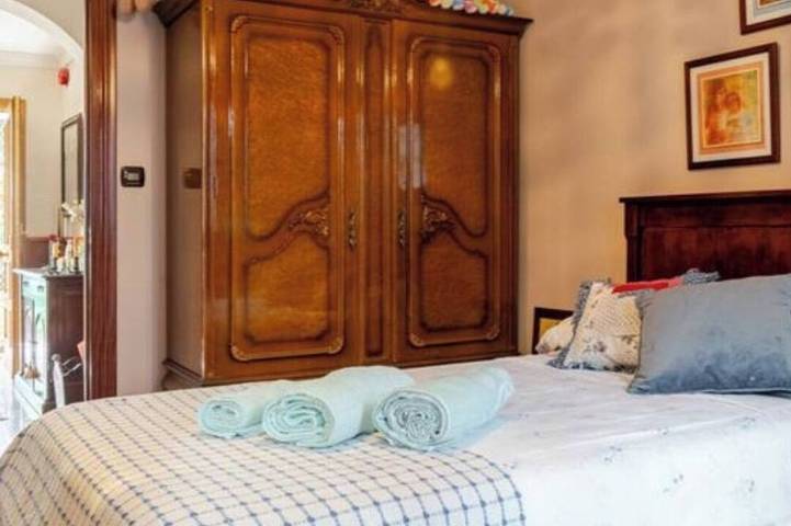 House in Granada with beautiful garden in Beiro, Grenade