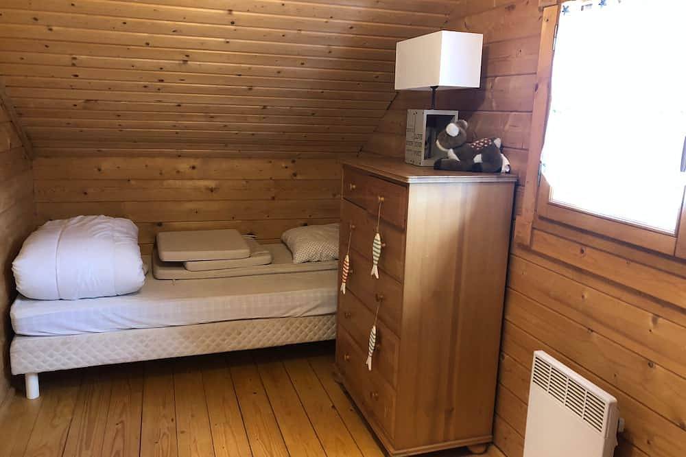 Wooden chalet in a 4* leisure park in La Teste-de-Buch, Arcachon region