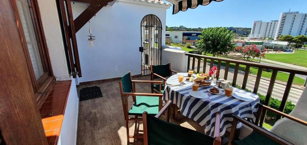 Gîte pour 4 personnes, avec piscine ainsi que jardin et vue à Son Bou - 3