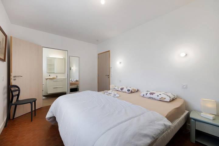 Chambre d’hôte pour 2 personnes, avec jardin aux Les Sables-d'Olonne - 4