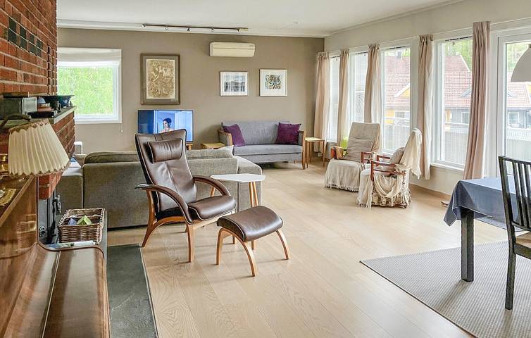Ganze Ferienwohnung, Ferienwohnung für 7 Personen mit Terrasse in Mandal