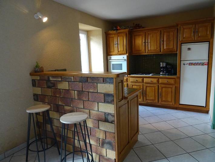 Location de vacances pour 6 personnes, avec terrasse ainsi que jardin et vue à Morlhon-le-Haut - 3