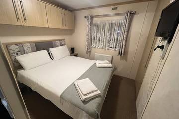 Static Caravan for 6 People in Leysdown, Kent, Photo 2
