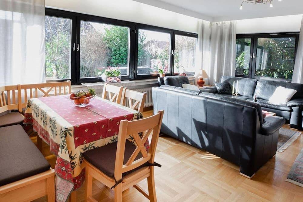 Ganze Wohnung, Ferienwohnung Sonnenschein - 4 Pers Appartment, 2 Schlafzi, 2 Bäder, ebenerdig in Westerburg, Westerburg & Umgebung