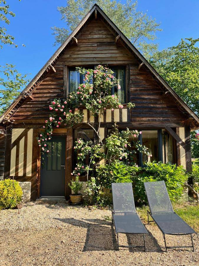 Chalet pour 2 personnes, avec terrasse ainsi que vue et jardin