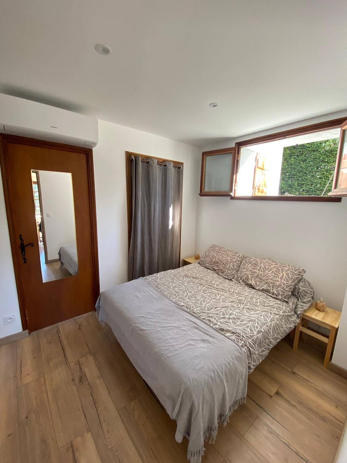Appartement entier, T2 cosy avec cheminée et terrasse - 5min Valberg in Beuil, Région de Nice