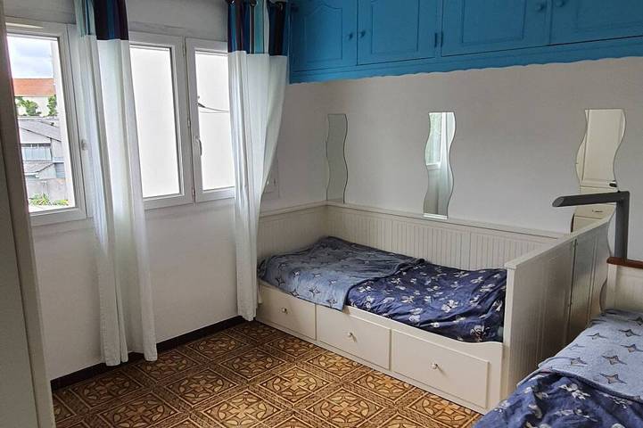 Grande Maison Familiale Proche Paris /roissy/le Bourget in Le Blanc-Mesnil, Seine-Saint-Denis