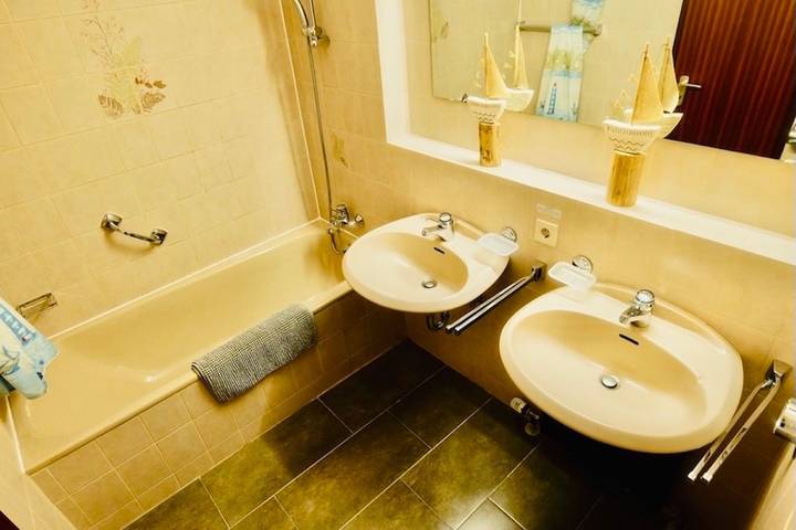 Ferienwohnung für 2 Personen, mit Balkon, mit Haustier in Döse - 4